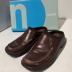 Nicole Cala Brown Leather Mules Womens 8M Slip On Clogs Moc Toe Loafer Shoes